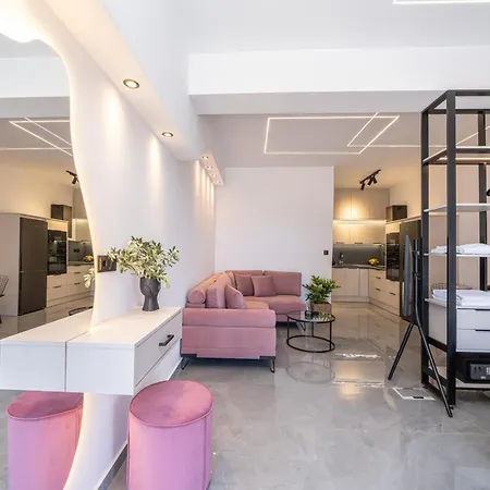 Pnoe Luxury ロウダータ