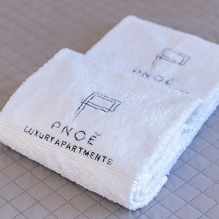 Pnoe Luxury 아파트