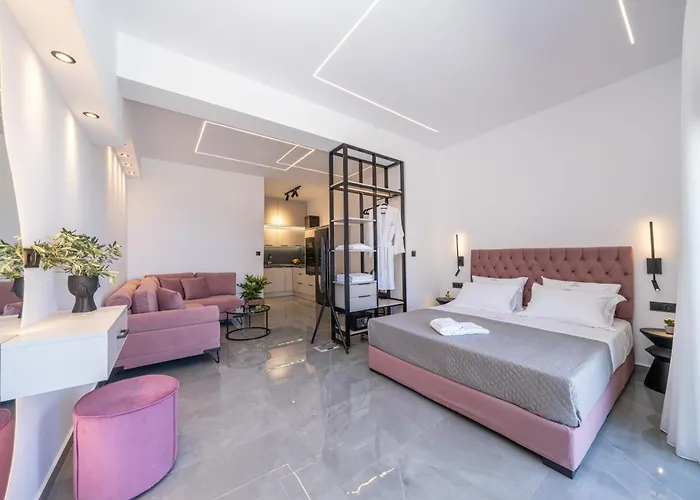 Pnoe Luxury Апартаменты *