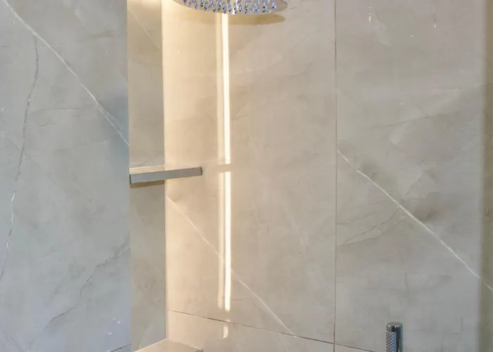 Pnoe Luxury