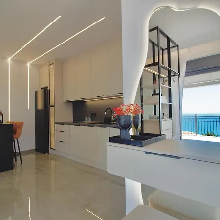 Pnoe Luxury شقة