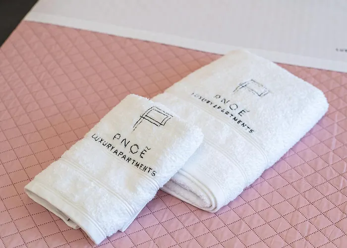Pnoe Luxury *