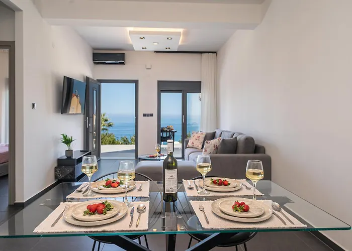 Pnoe Luxury Lourdata (Kefalonia)