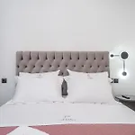 Pnoe Luxury