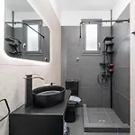 Pnoe Luxury Апартаменты Лурдата