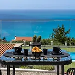 Pnoe Luxury Лурдата