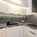 Апартаменты Pnoe Luxury Лурдата