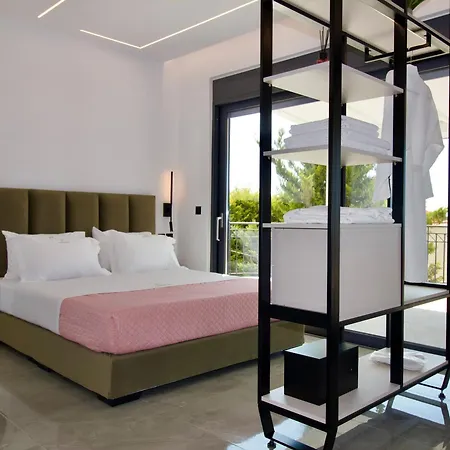 Pnoe Luxury *